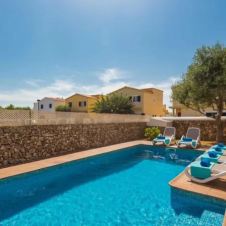 Benjamin By 萨卡莱塔